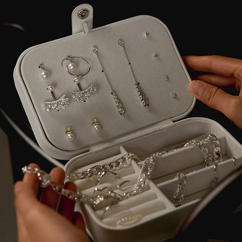 Travel Jewelry Case – Mini Portable Jewelry Organizer Box