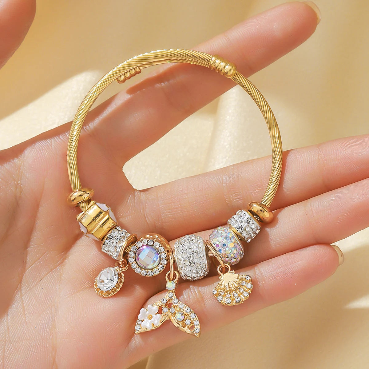1PC Fashion Women's Multi Element Accessory Plate Family Bracelet, Suitable for Daily Wear, Party and Festival Gifts